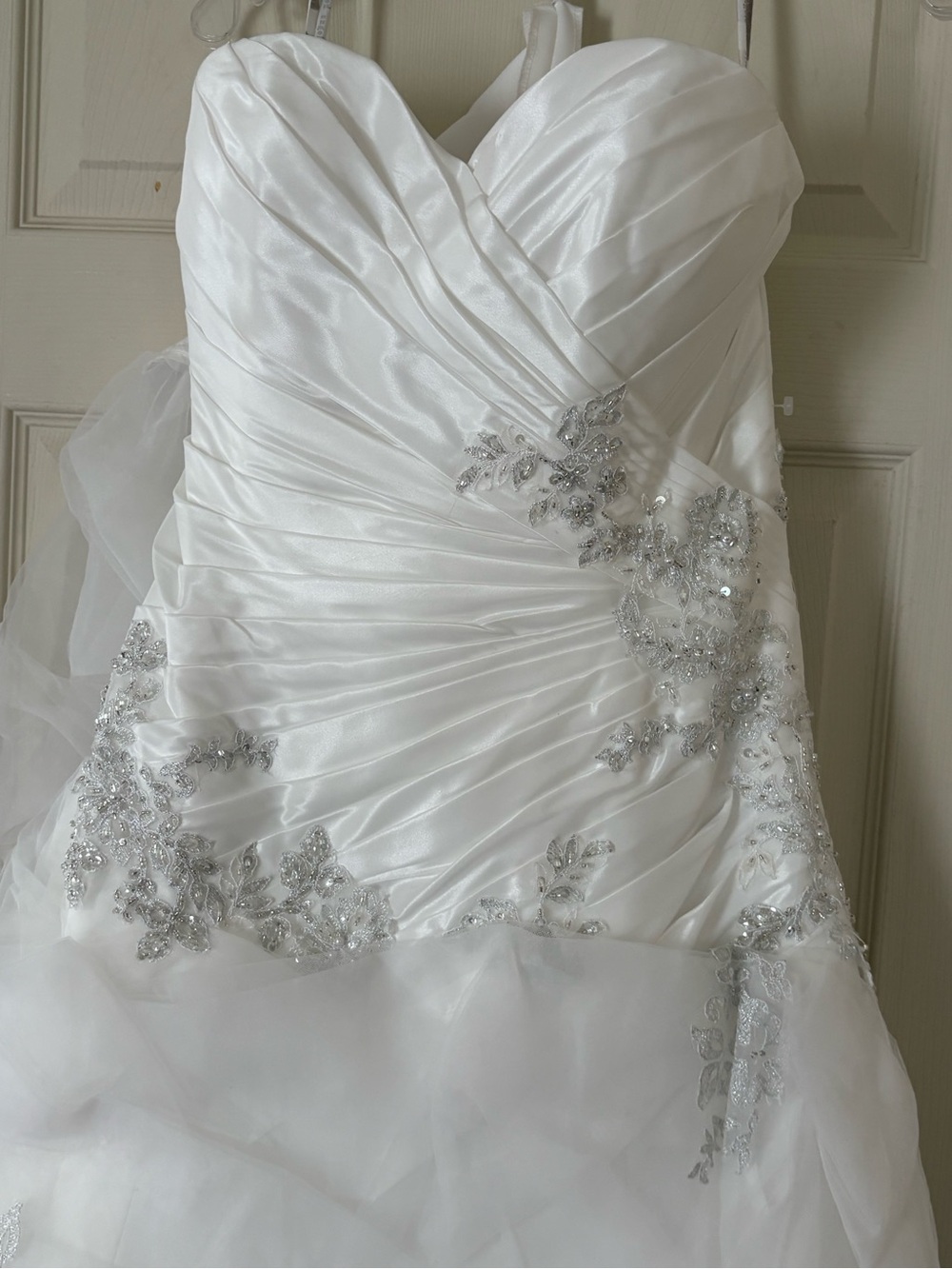 NWT, Size 10-14, Alfred Angelo
